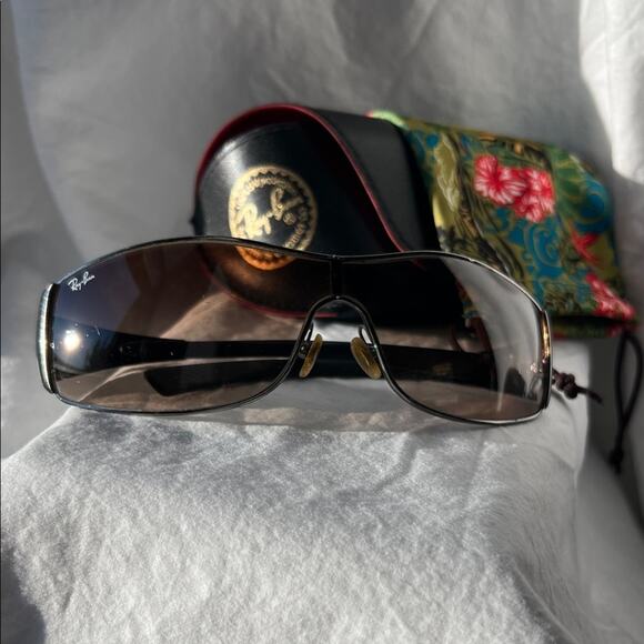 Ray-Ban RB 3268 Black and Gunmetal Sunglasses - Picture 1 of 5